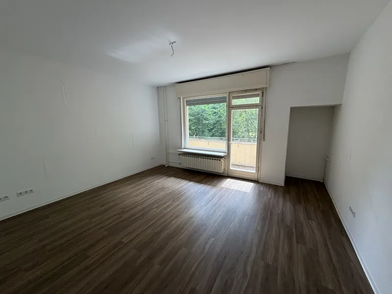 Modernisierte 2-Zimmer-Wohnung mit Balkon – ideal für Paare oder Singles ( Musterbilder ) — photo 1